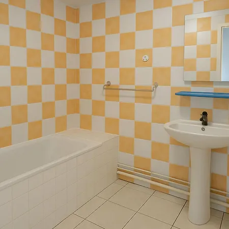 Apartment T2 Lumineux Au Racou Avec Piscine Et Parking, 100m De La - - Fr-1-732-7 *